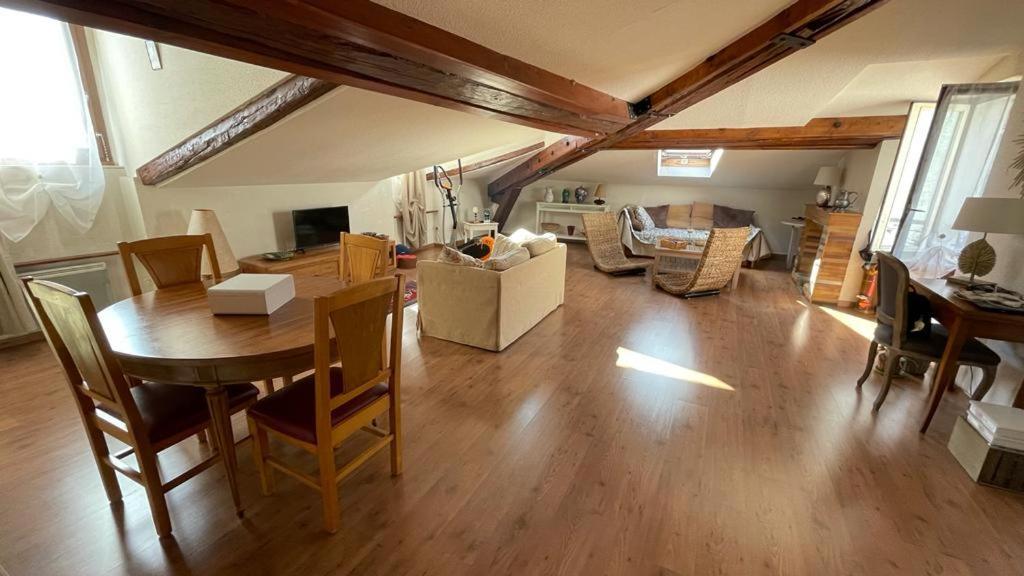 Cosy And Calm In Grenoble City Heart With Free And Large Parking Q-Park Chavant Esterno foto