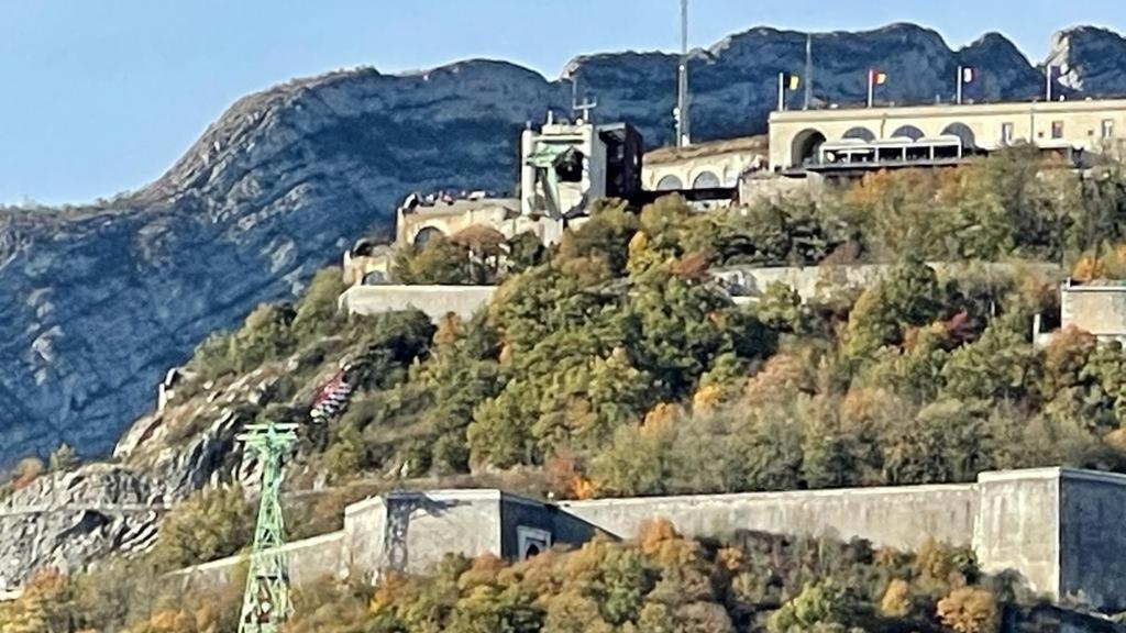 Cosy And Calm In Grenoble City Heart With Free And Large Parking Q-Park Chavant Esterno foto