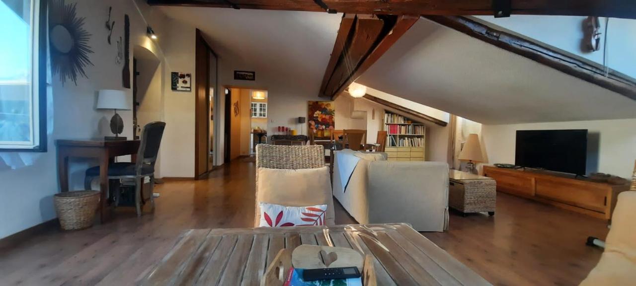 Cosy And Calm In Grenoble City Heart With Free And Large Parking Q-Park Chavant Esterno foto